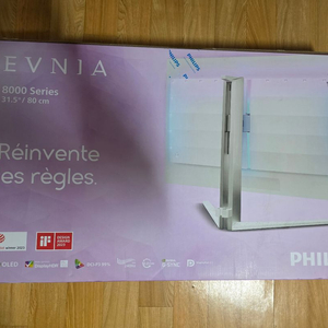 필립스 에브니아 32M2N8900 UHD OLED 모니터 이미지
