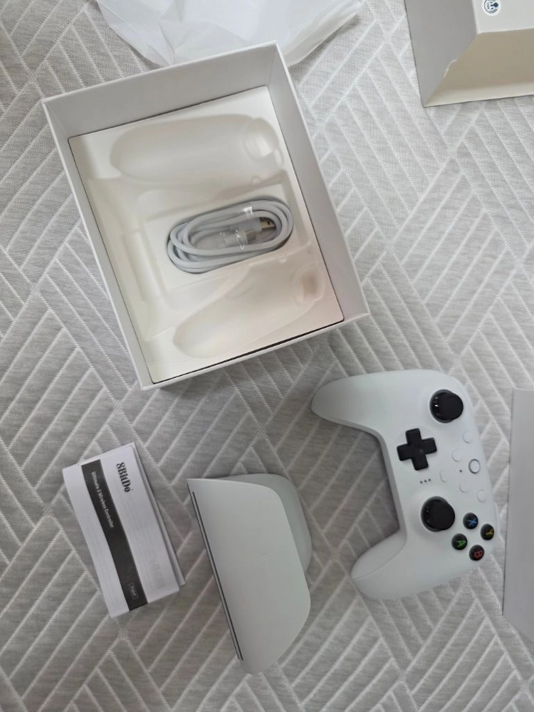 8BitDo Ultimate 2 Wireless (팔얼무2) 이미지
