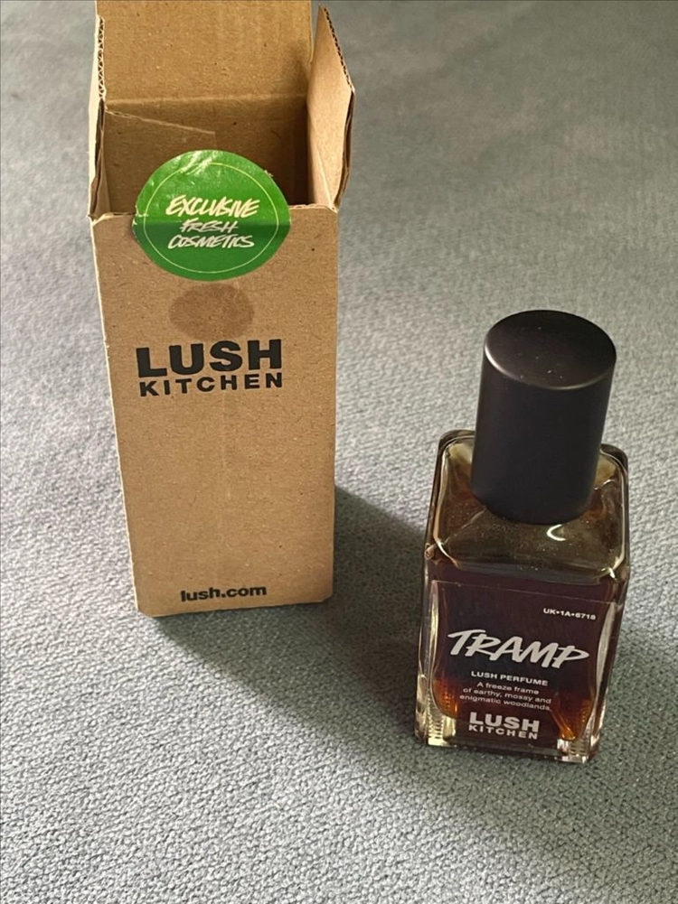 (국내 유일 매물, 한정판) 러쉬 트램프 30ml - 안심되는 중고거래