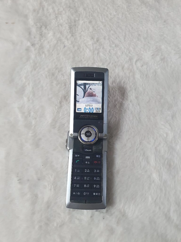 SPH-V4400 권상우폰 가로본능폴더폰 소장용 수집용 이미지
