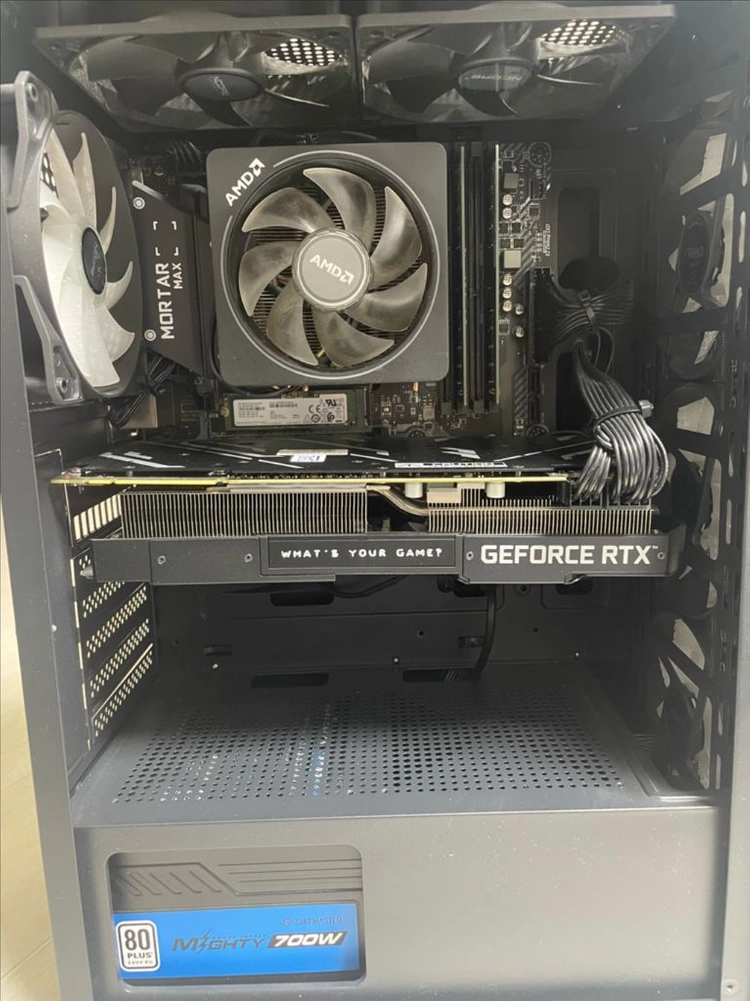조립식 컴퓨터 PC AMD 3700x RTX 2070 super 삼성전자 SSD 512GB 삼성전자 DDR4 RAM 이미지