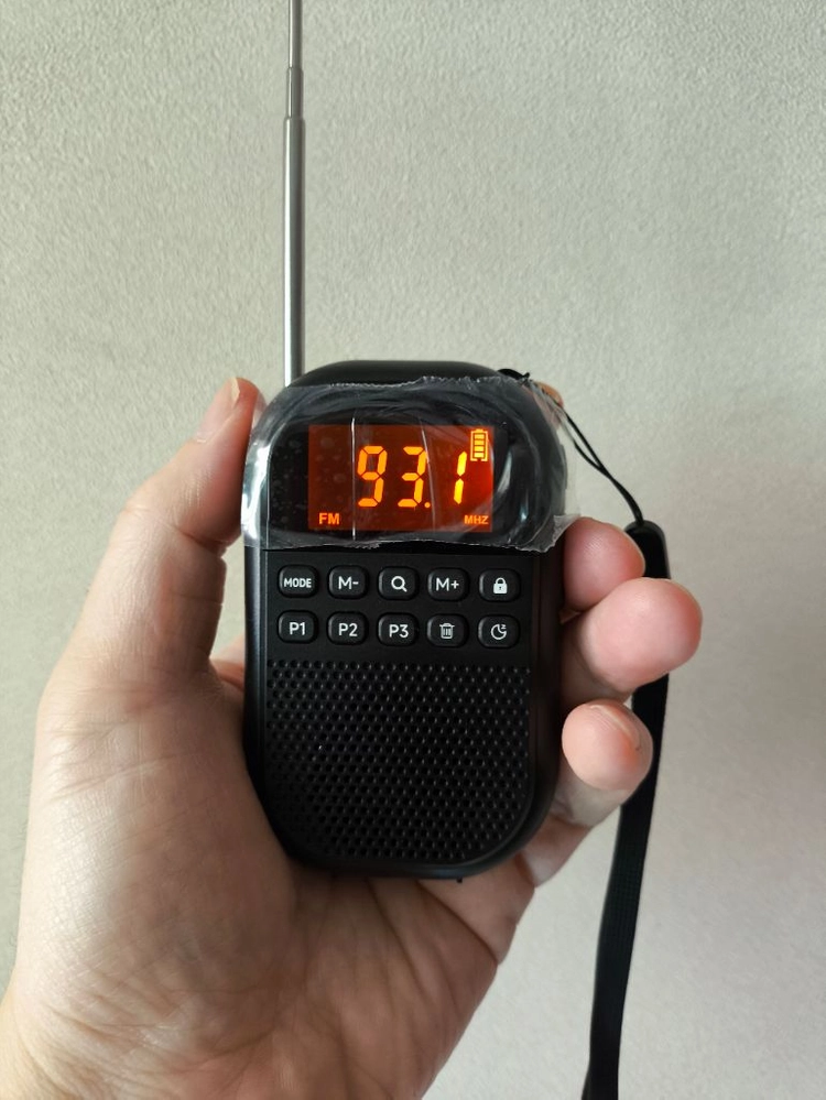 (새상품)휴대용 라디오 블루투스 스피커 (이어폰 포함) 이미지