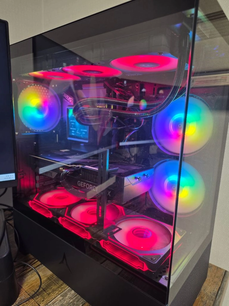 고사양컴퓨터 i7 14700k rtx5070ti z790 2tb 32g (배달가능) 이미지