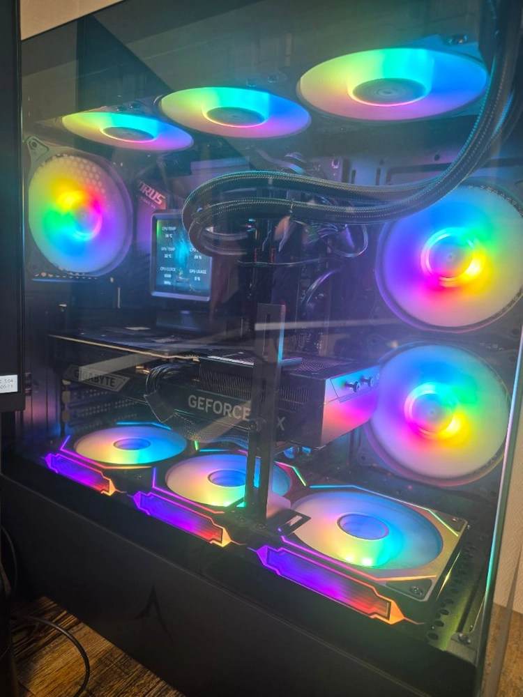 고사양컴퓨터 i7 14700k rtx5070ti z790 2tb 32g (배달가능) 이미지