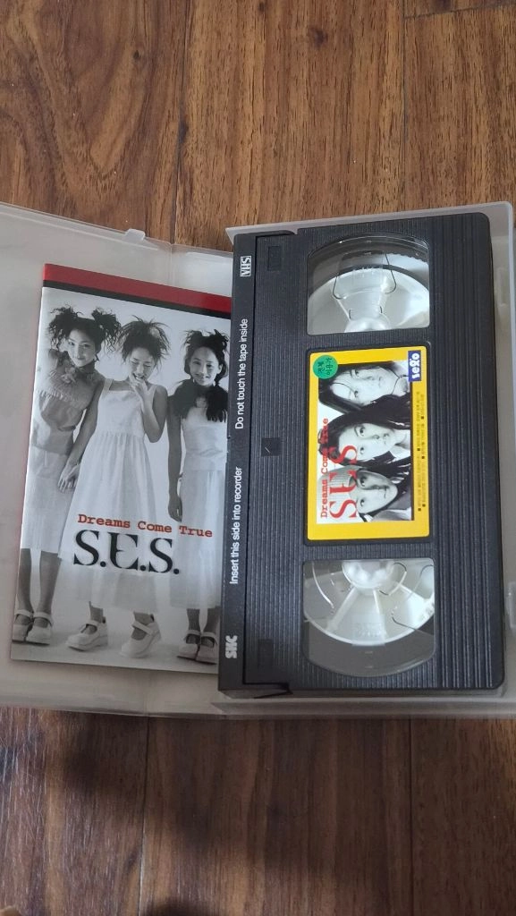 S.E.S.의 Dreams Come True VHS 비디오테이프 이미지