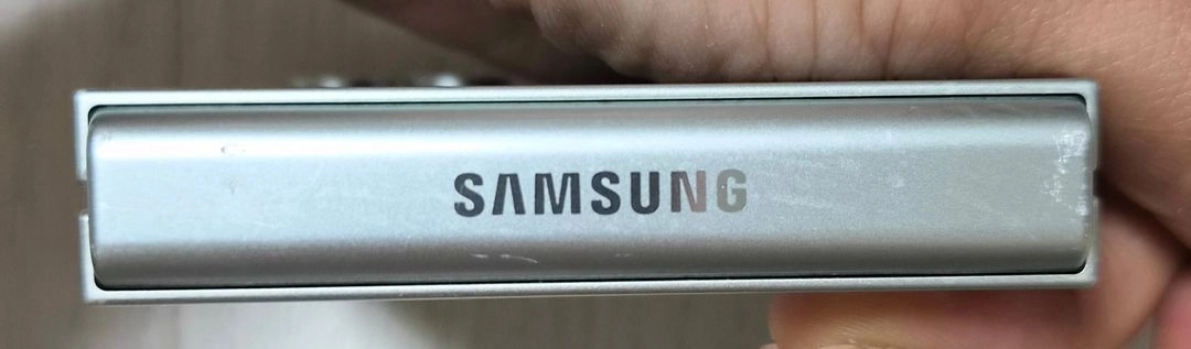 갤럭시 z플립5 256GB 이미지