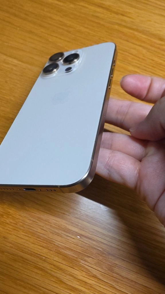아이폰 16프로 256gb 데저트티타늄 이미지