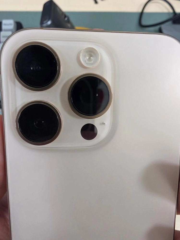 아이폰 16프로 256gb 데저트티타늄 이미지