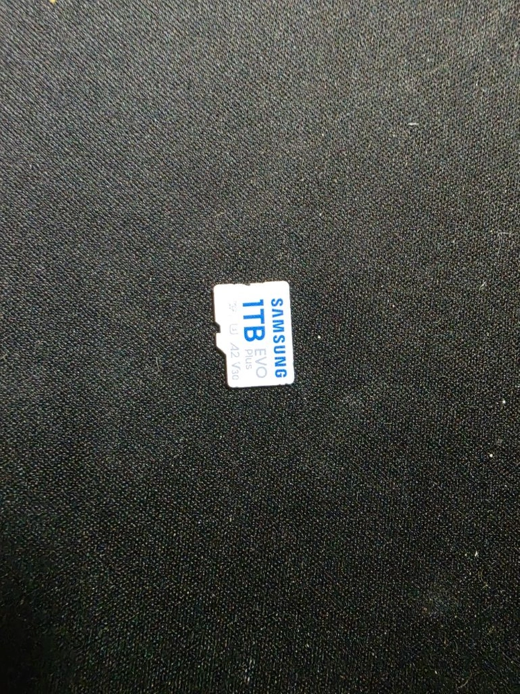 msi claw a8 클로 umpc z2e 이미지