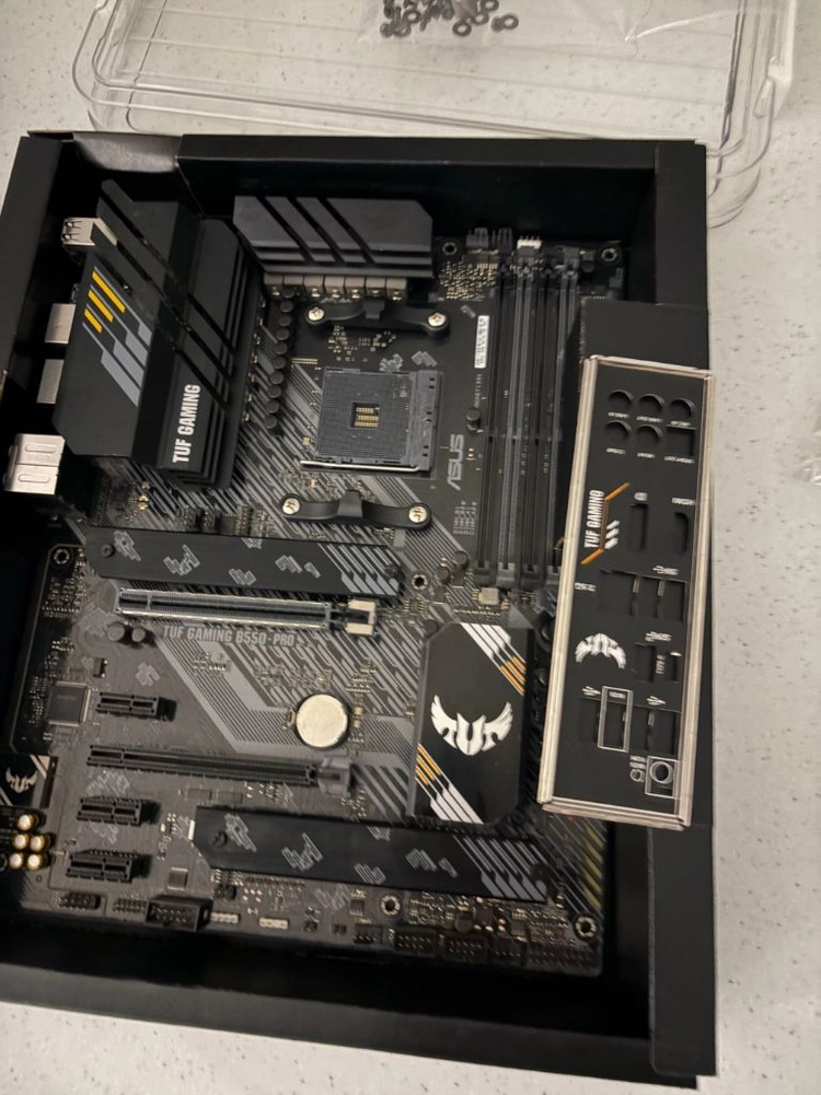 5900x + asus tuf b550 pro 이미지