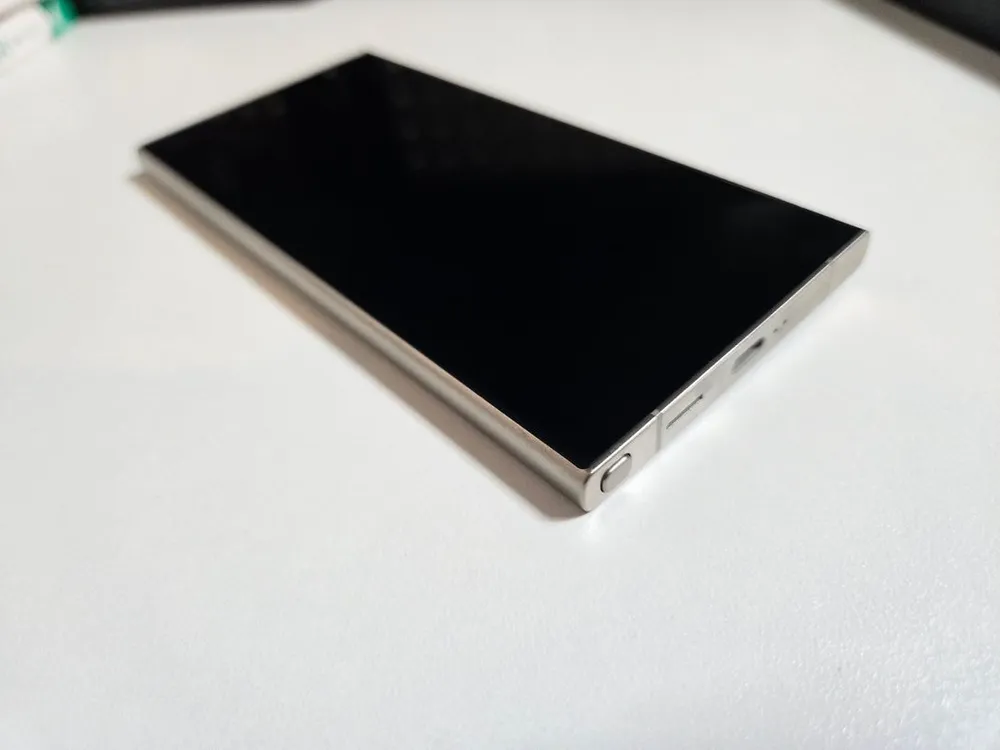 갤럭시s24울트라 512GB 티타늄 그레이 자급제 팝니다. 이미지