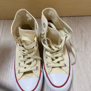 컨버스하이 스니커즈 크림 컬러 225 이미지