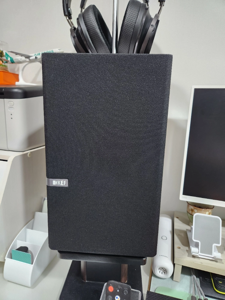 KEF Q300 북쉘프 스피커 - 안심되는 중고거래