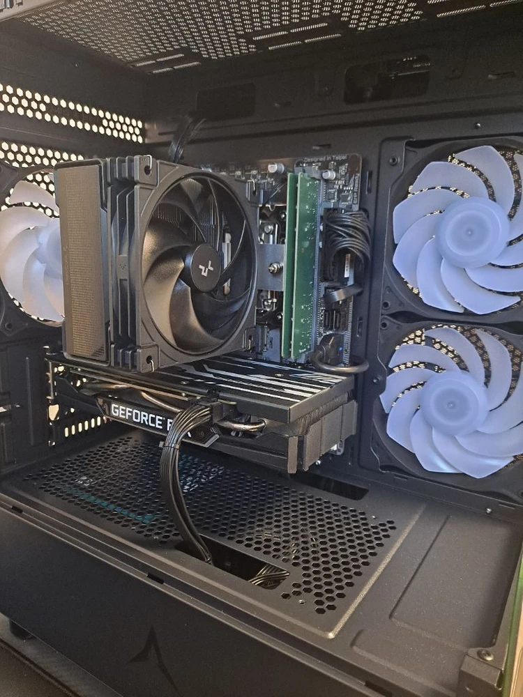 게이밍 컴퓨터 i5-12400 # 2060슈퍼 # 500 SSD # 16기가 램 데스크탑 이미지
