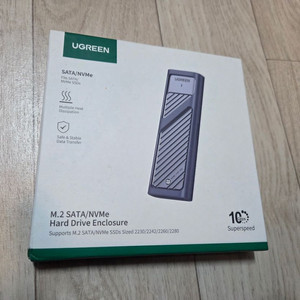 UGREEN M.2 SATA/NVMe 외장하드 케이스 이미지