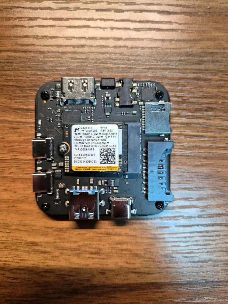 Micron 2230 2TB Nvme + ORICO 외장 SSD 케이스 이미지