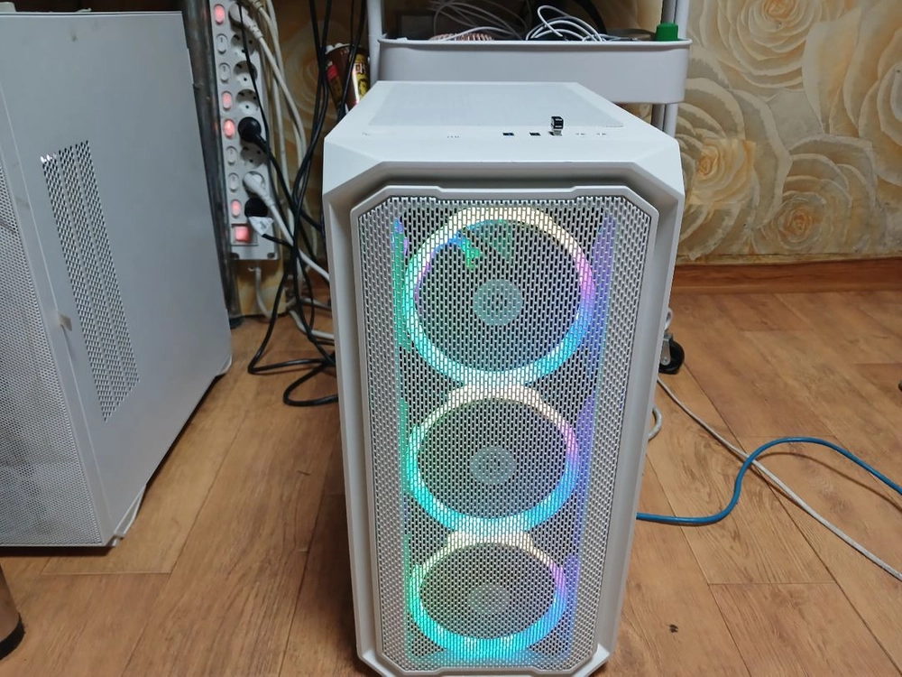 컴퓨터 본체 i7-9700F-GTX 1660Ti-램16GB-SSD 490GB 이미지