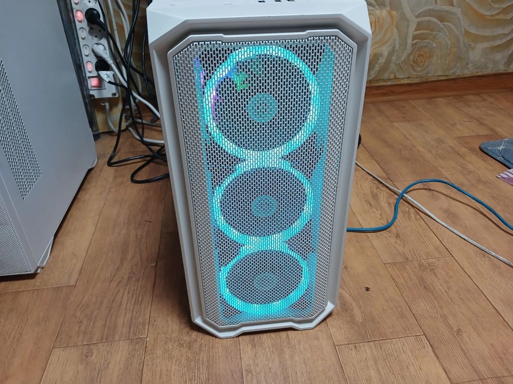 컴퓨터 본체 i7-9700F-GTX 1660Ti-램16GB-SSD 490GB 이미지