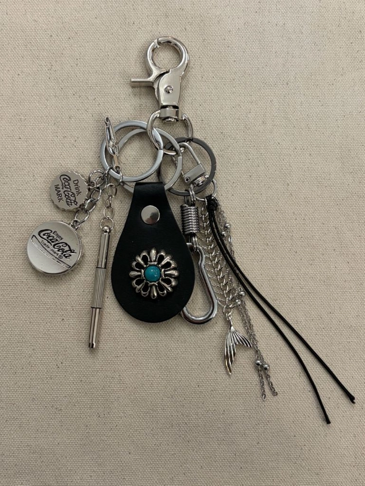 BLACK TURQUOISE LEATHER KEYRING 이미지