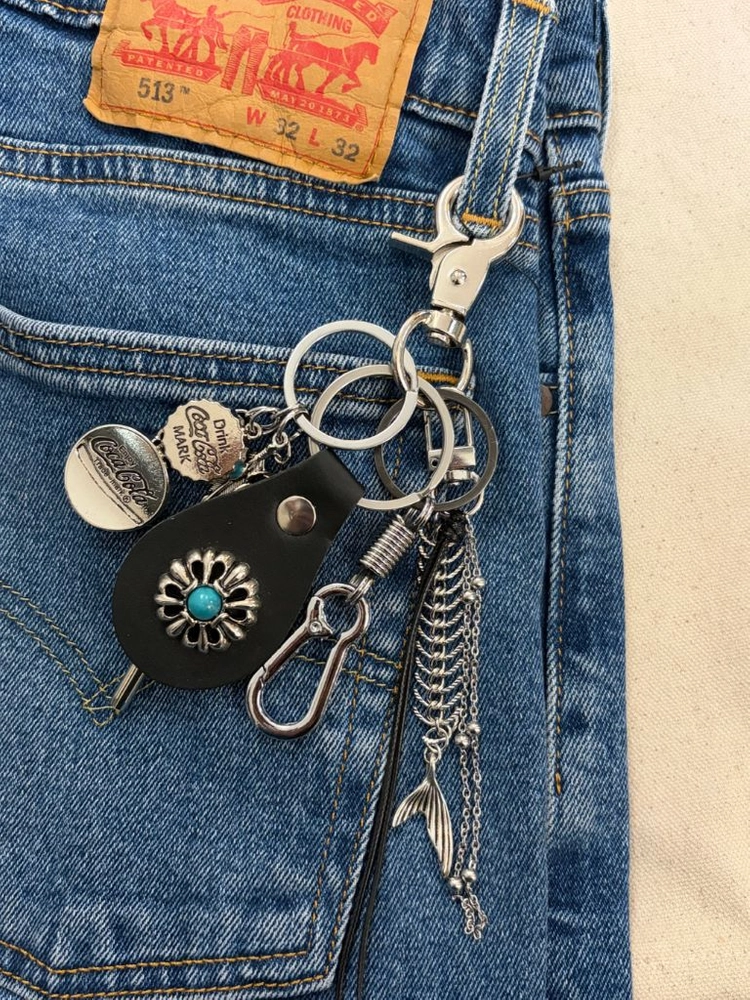 BLACK TURQUOISE LEATHER KEYRING 이미지