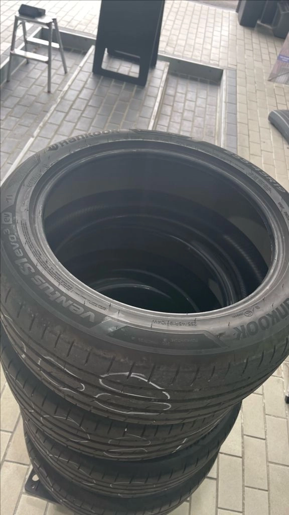 한국타이어 벤투스 s1 evo3 ev 255/45/19 1대분 이미지