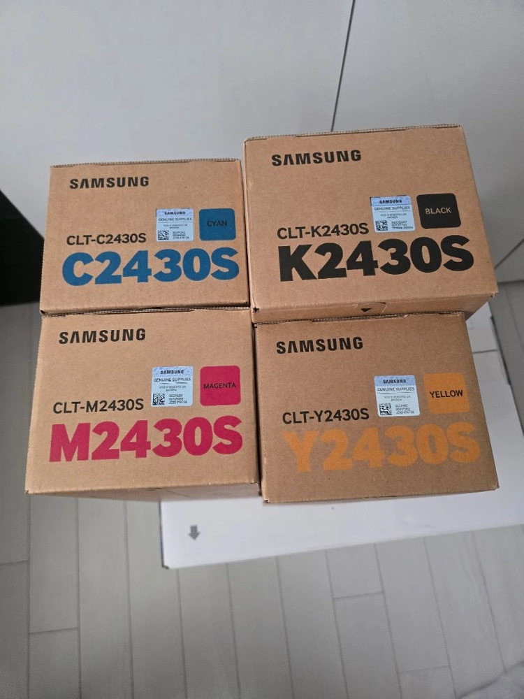 삼성정품토너 CLT-2430S 4색한세트 판매합니다 이미지