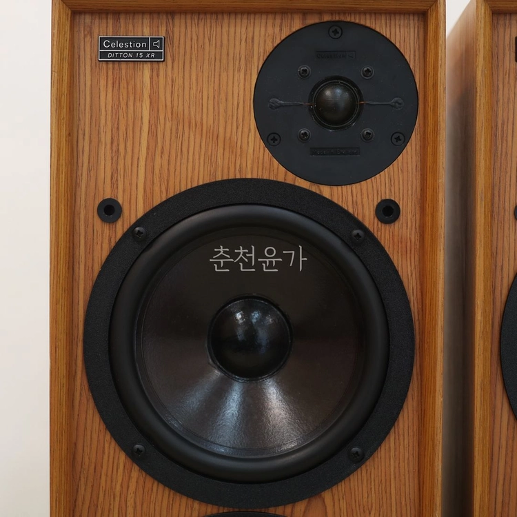 영국 셀레스천 디톤 15XR 스피커 이미지