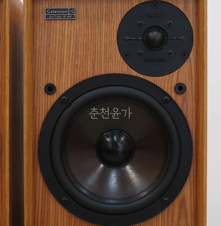 영국 셀레스천 디톤 15XR 스피커 이미지