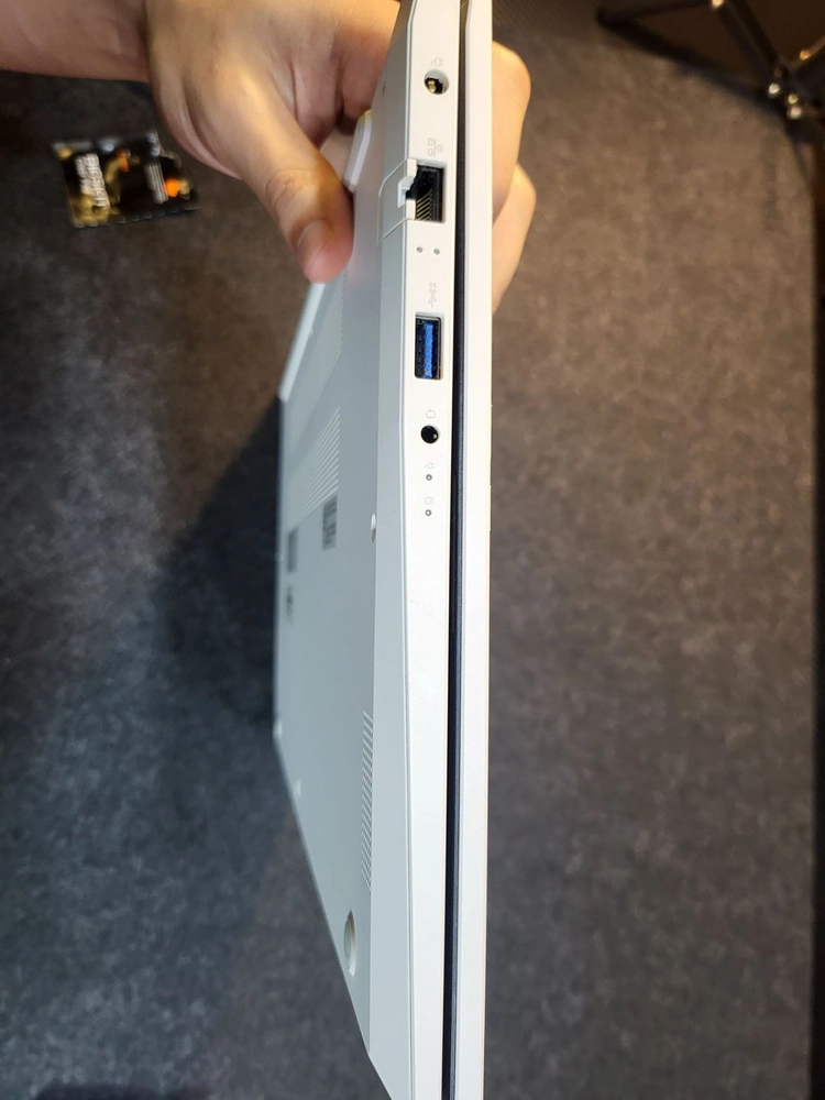LG 울트라PC 15U40Q-GR3DK(15인치 노트북) 이미지