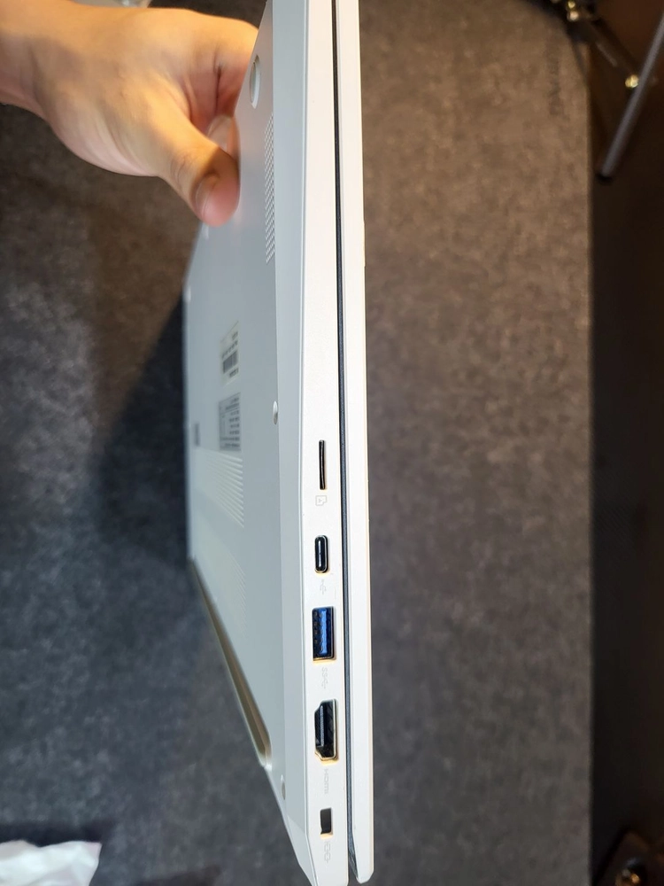 LG 울트라PC 15U40Q-GR3DK(15인치 노트북) 이미지