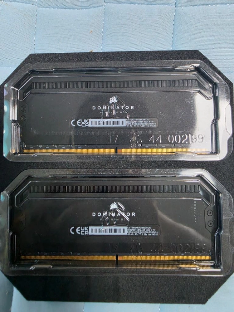 커세어 도미네이터 플래티넘 5200 cl40 64gb 정발램팝니다 이미지