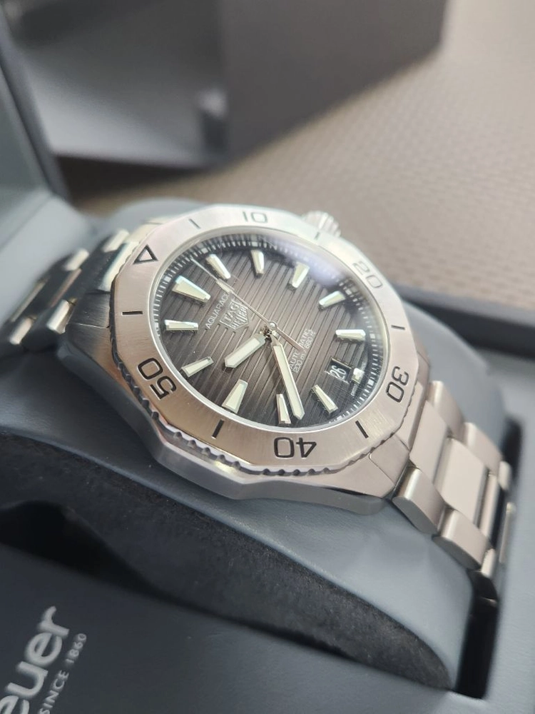 태그호이어 아쿠아레이서 프로패셔널200 오토매틱 40mm 이미지