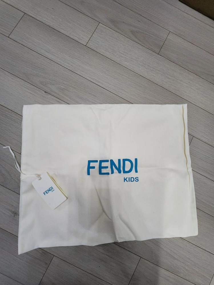 펜디 FF로고 리버시블 키즈 케이프 이미지