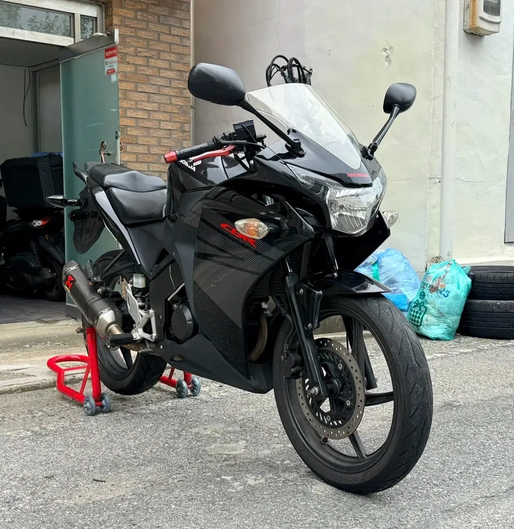 혼다 CBR125 오토바이 전국 이미지