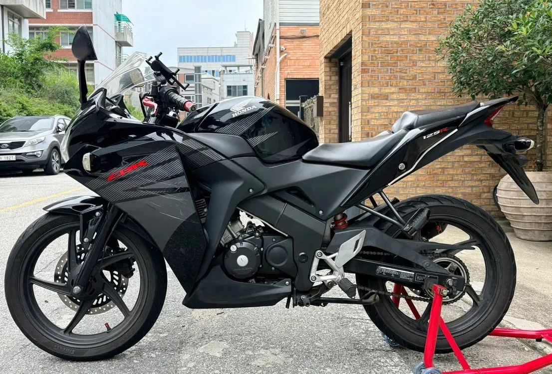 혼다 CBR125 오토바이 전국 이미지