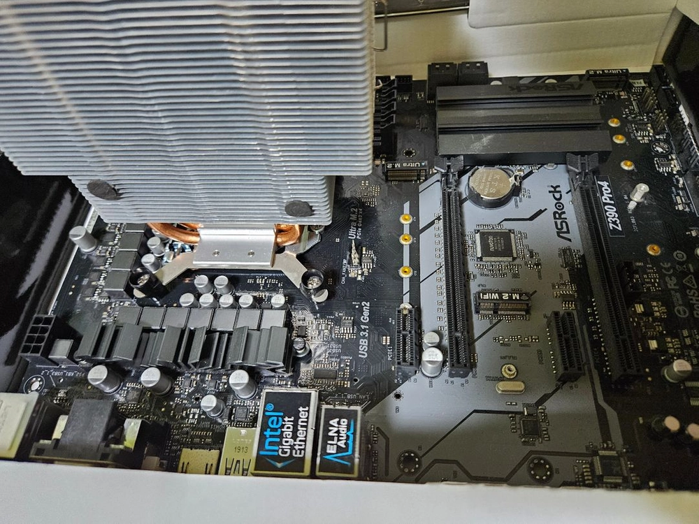 9600KF + Z390 이미지