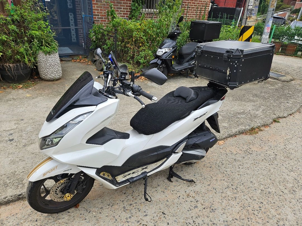 혼다 pcx125 24년 abs 짧은키로수 판매합니다 이미지