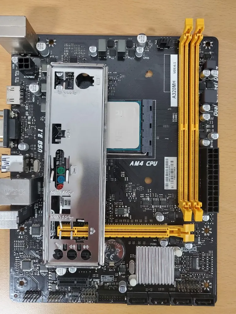 AMD 라이젠 3 2200G CPU A320M 메인보드 정상 테스트 확인함 이미지