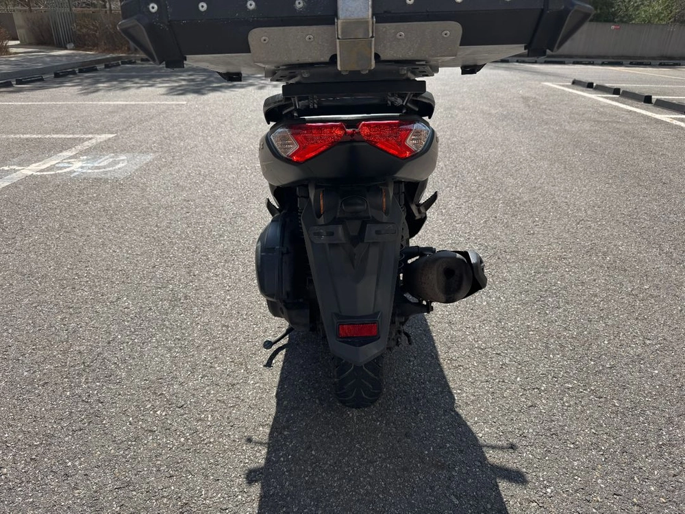 야마하 nmax125 23년 abs 풀데칼 팝니다 이미지