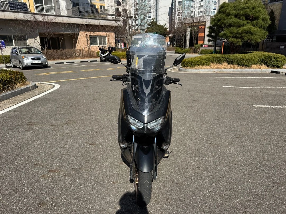 야마하 nmax125 23년 abs 풀데칼 팝니다 이미지