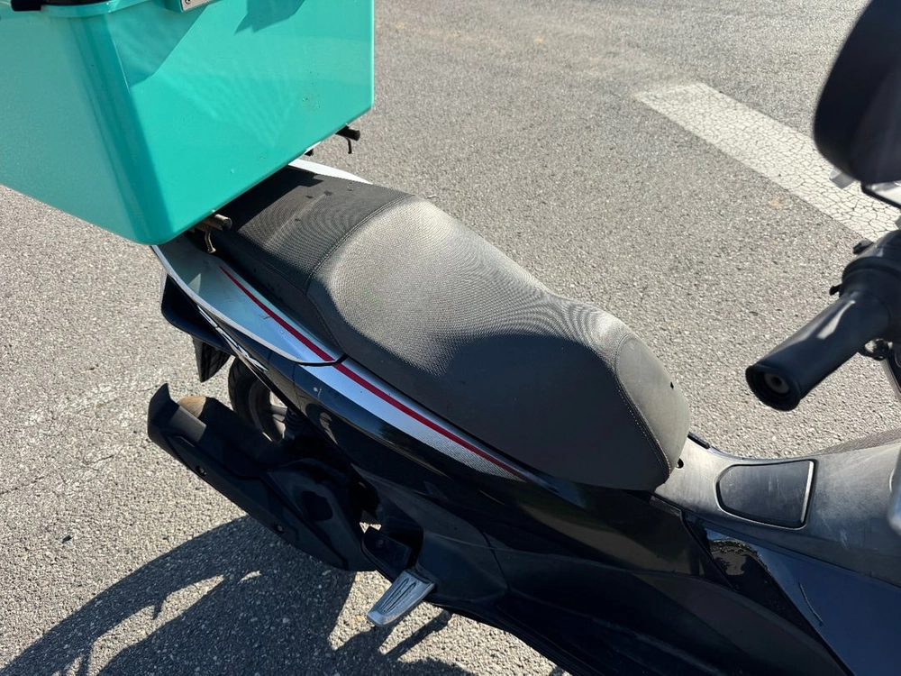 혼다 pcx125 18년 스페셜컬러 배달셋팅 팝니다 이미지