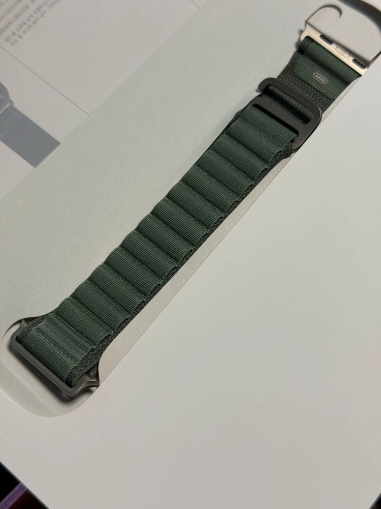울트라 1세대 49mm 티타늄 풀박스 이미지