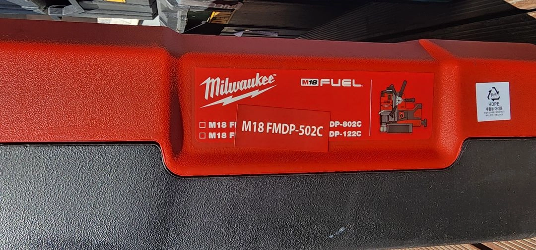 밀워키 M18 FUEL 마그네틱 드릴 M18 FMDP-502C 판매합니다. (신품급) 이미지