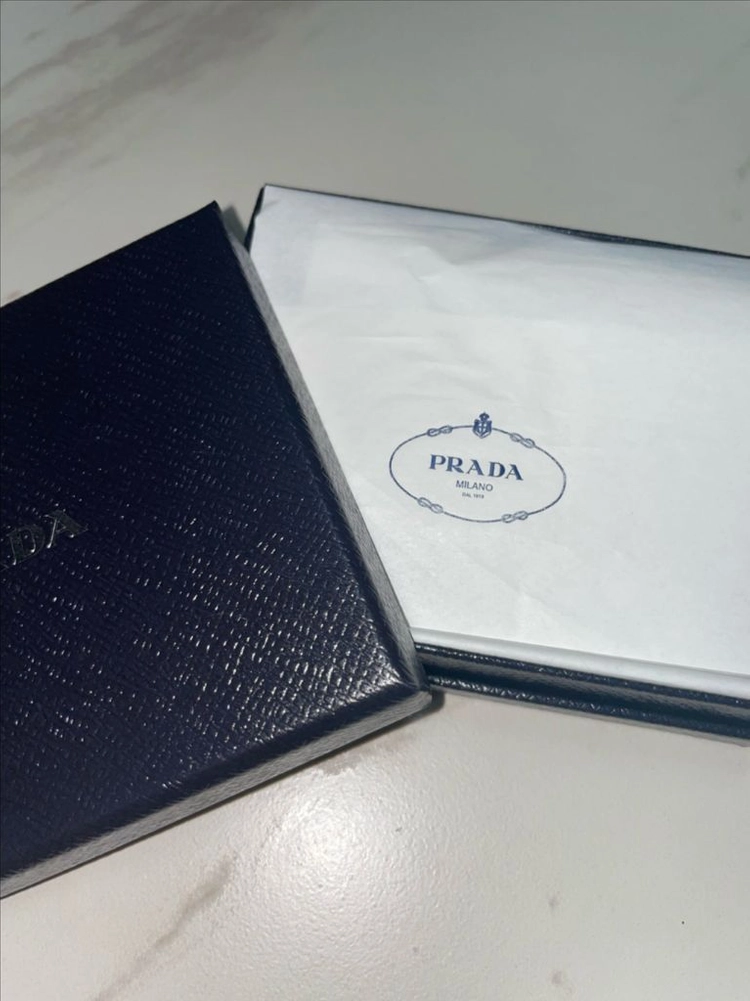PRADA 프라다 사피아노 메탈로고 카드지갑 이미지