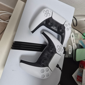 PS5 PRO 플스5 프로 팝니다 2TB 이미지