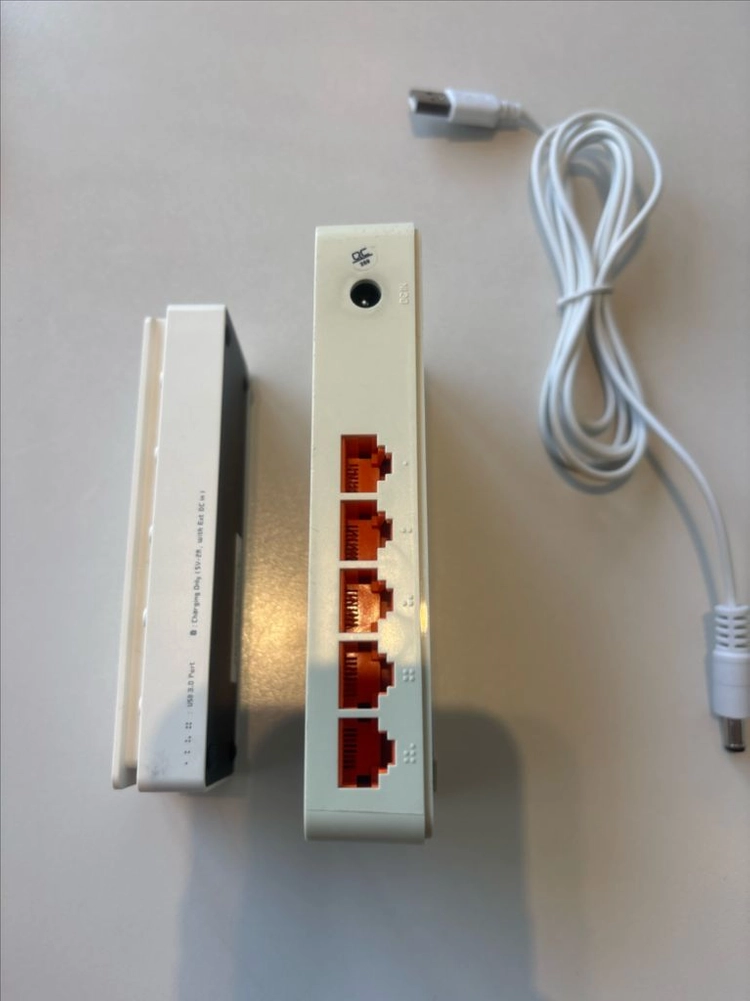 USB 허브 + 와이파이 공유기 세트 이미지