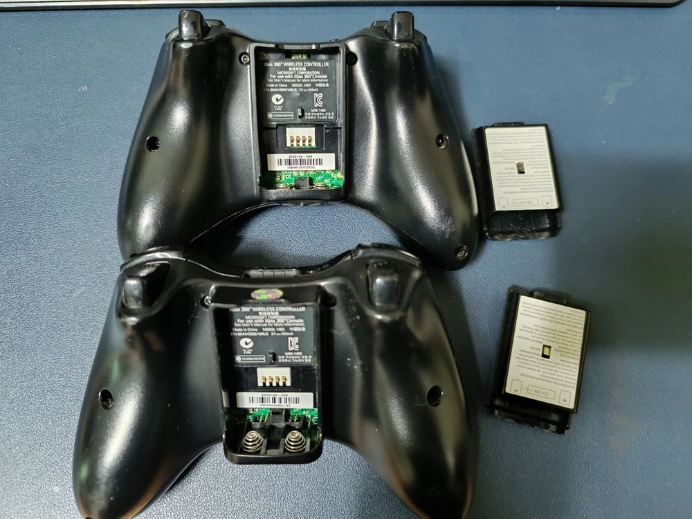 XBOX360 무선 컨트롤러 2개 이미지