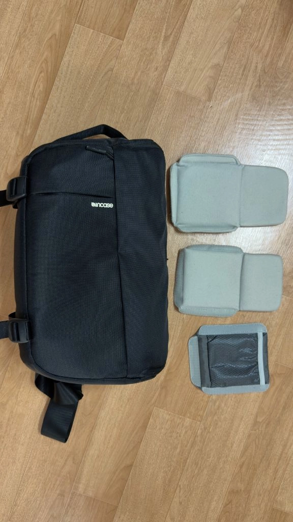 인케이스 dslr 맥북 아이패드 슬링백 CL58067 - 안심되는 중고거래