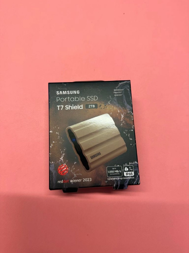 삼성 T7 Shield 2TB 외장 SSD 베이지 미개봉 이미지