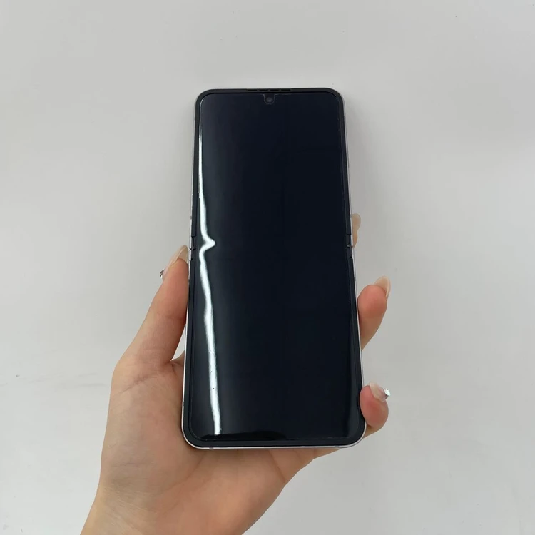 갤럭시Z플립6 실버 256GB 495119 울산중고폰 이미지